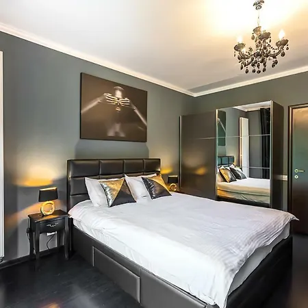 Apartment Tampa Gardens - Adults Only Brasov